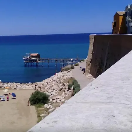 La Casetta Nel Borgo Termoli Exterior photo