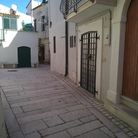 La Casetta Nel Borgo Termoli Exterior photo